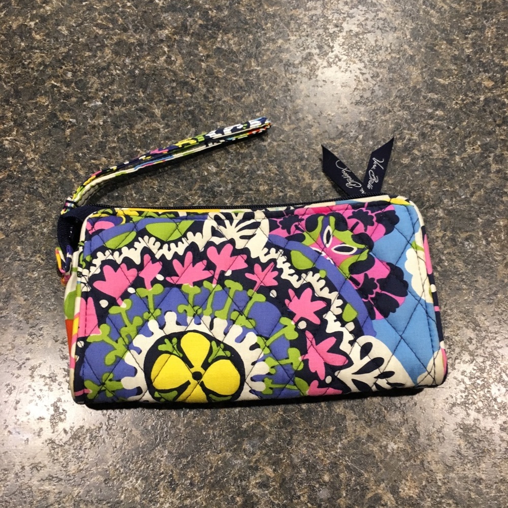 Vera Bradley Front Zip Wristlet in Rio